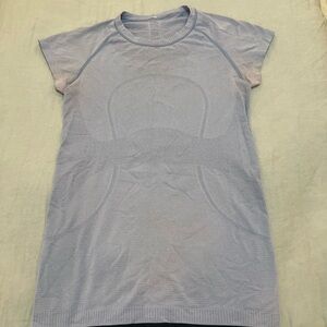 Lululemon Women's Blue Top